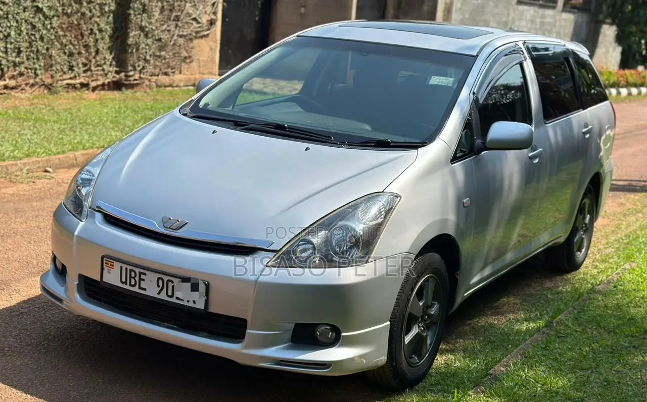 Toyota Wish 2006 Silver