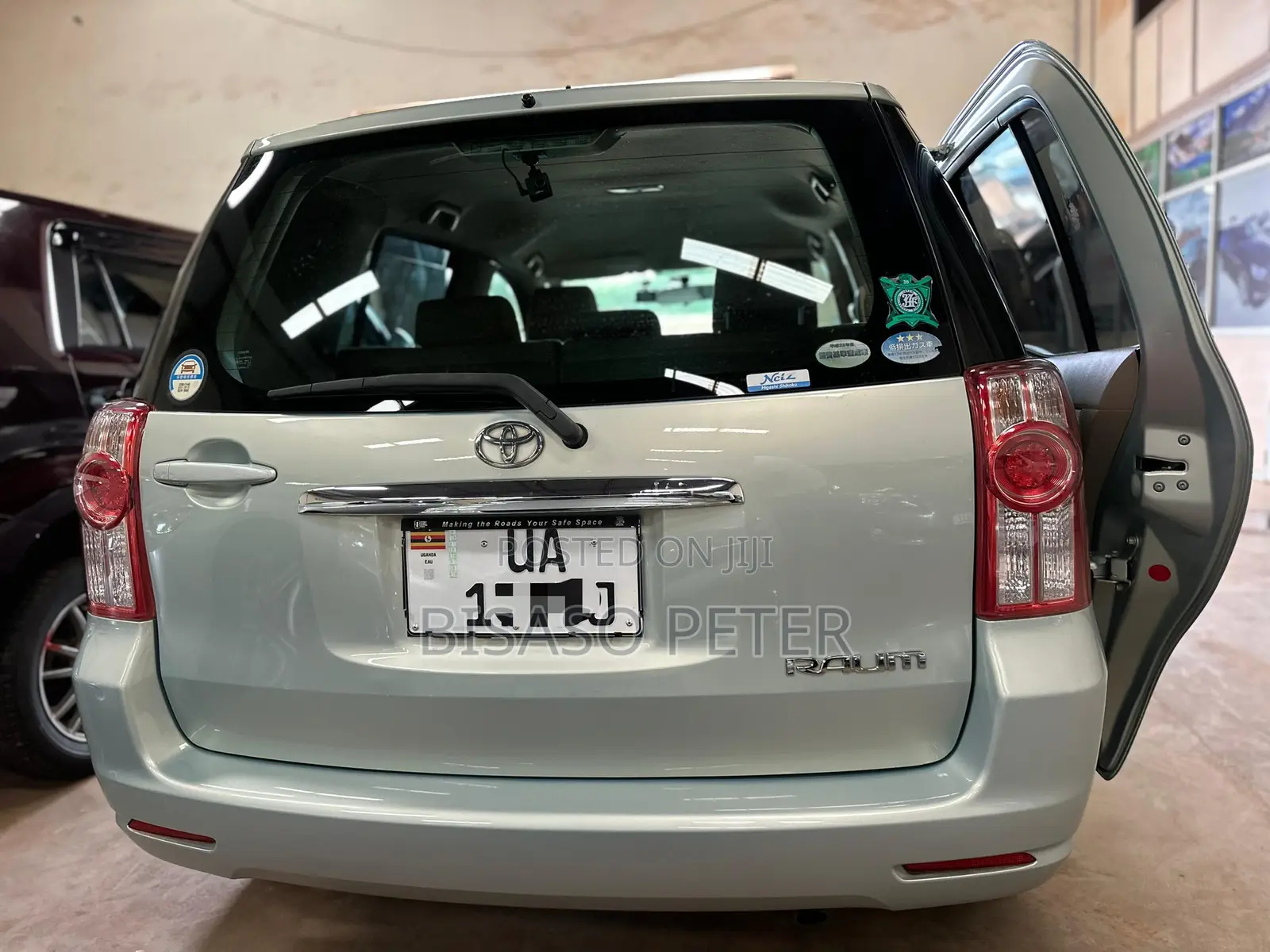 Toyota Raum 1.5 AWD 2010 Silver