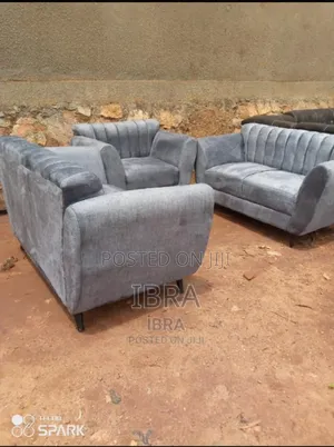 Five Seater With Good Cousin