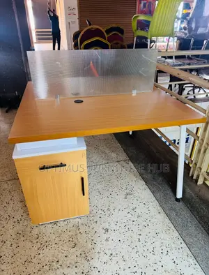 Glass Workstation