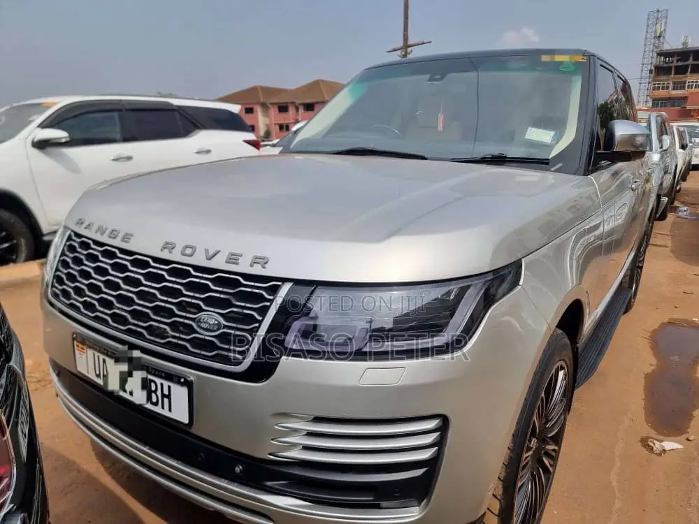 Land Rover Range Rover Vogue 2016 Gold