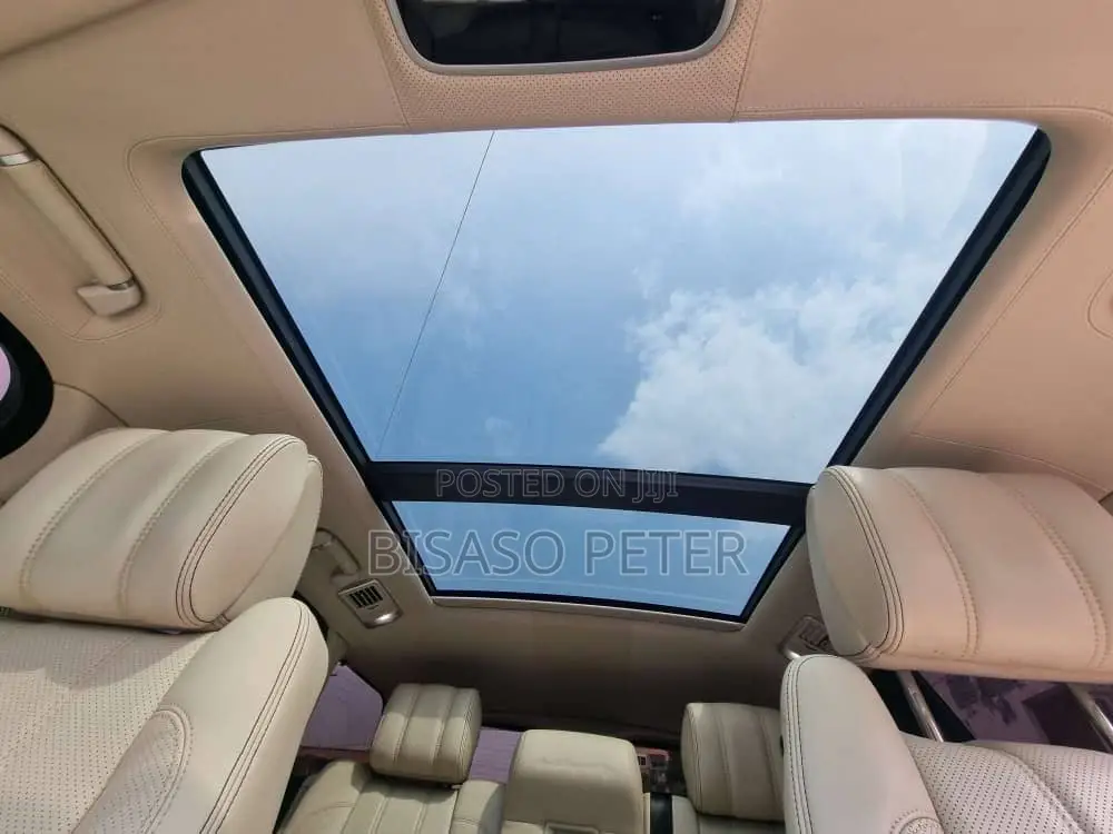 Land Rover Range Rover Vogue 2016 Gold