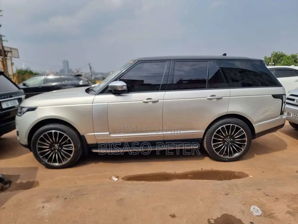 Land Rover Range Rover Vogue 2016 Gold
