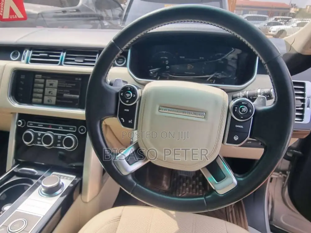Land Rover Range Rover Vogue 2016 Gold