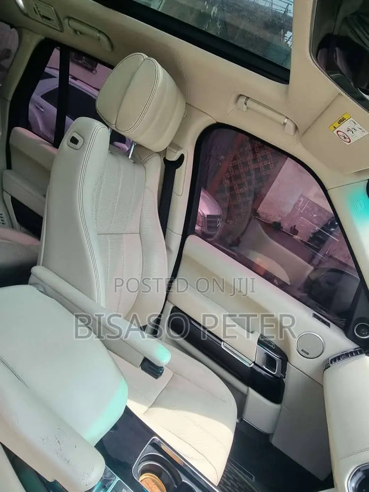 Land Rover Range Rover Vogue 2016 Gold