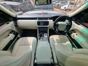Land Rover Range Rover Vogue 2016 Gold