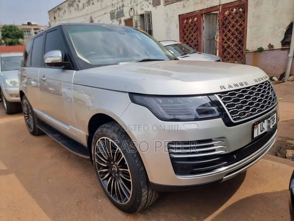Land Rover Range Rover Vogue 2016 Gold