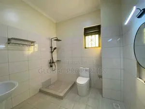 4bdrm Duplex in Najjera Buwate Rd, Central Division for rent