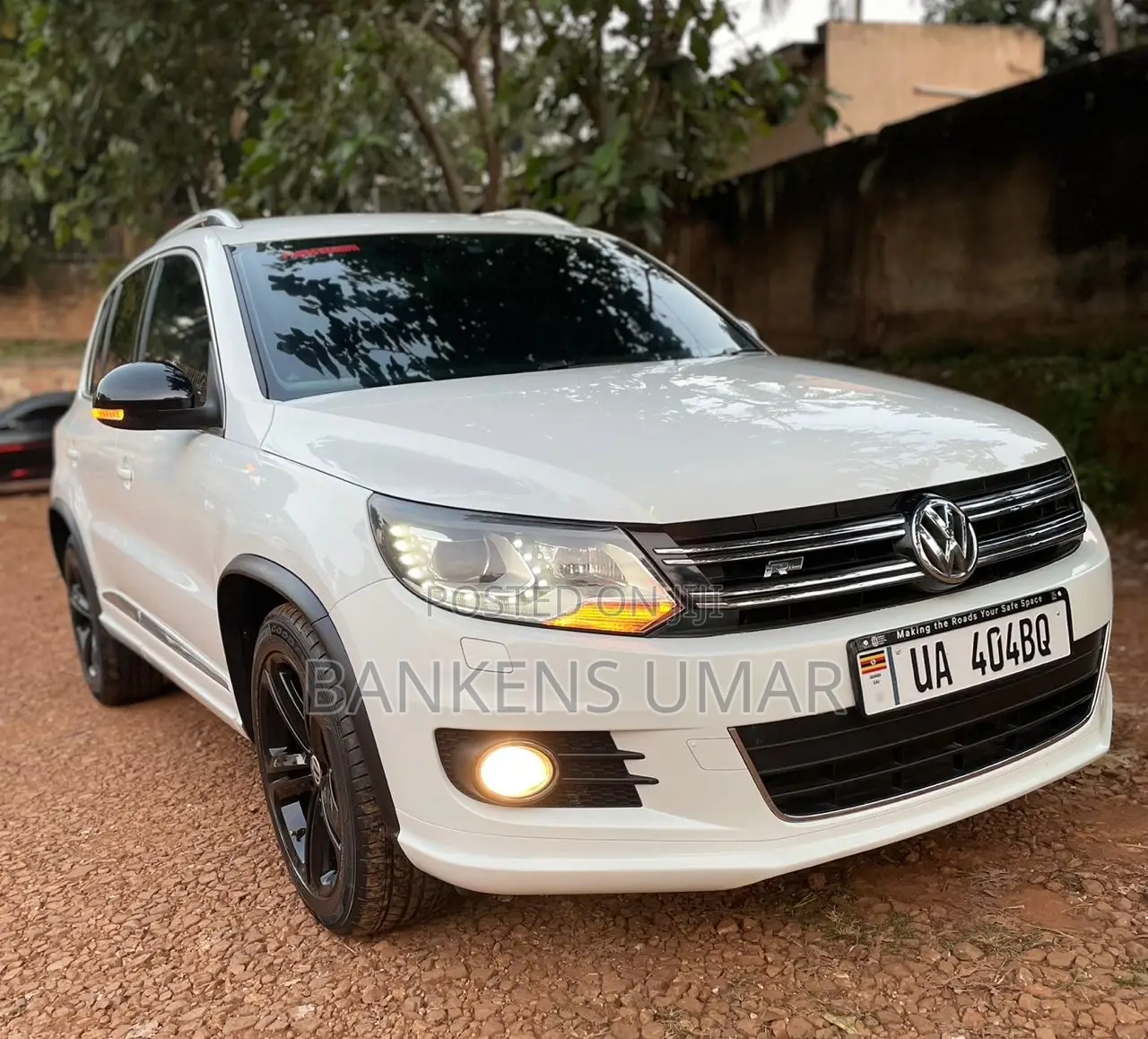 Volkswagen Tiguan R-Line 4Motion 4dr SUV AWD (2.0L 4cyl Turbo 6A) 2015