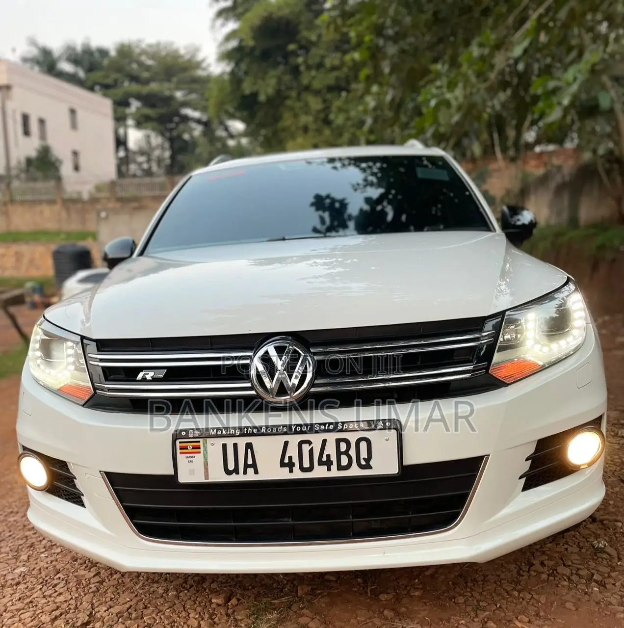 Volkswagen Tiguan R-Line 4Motion 4dr SUV AWD (2.0L 4cyl Turbo 6A) 2015