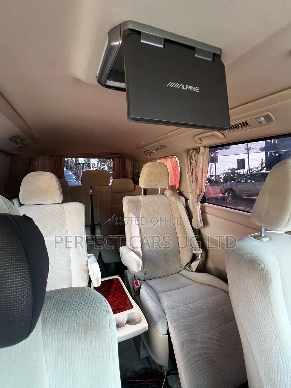 Toyota Alphard 2.4 Petrol AWD 2013 Off white