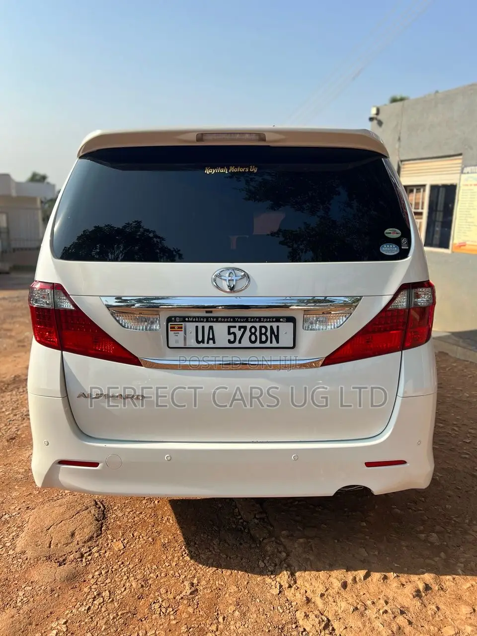 Toyota Alphard 2.4 Petrol AWD 2013 Off white