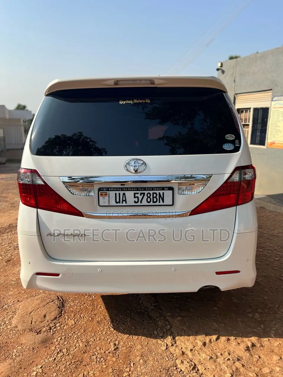 Toyota Alphard 2.4 Petrol AWD 2013 Off white