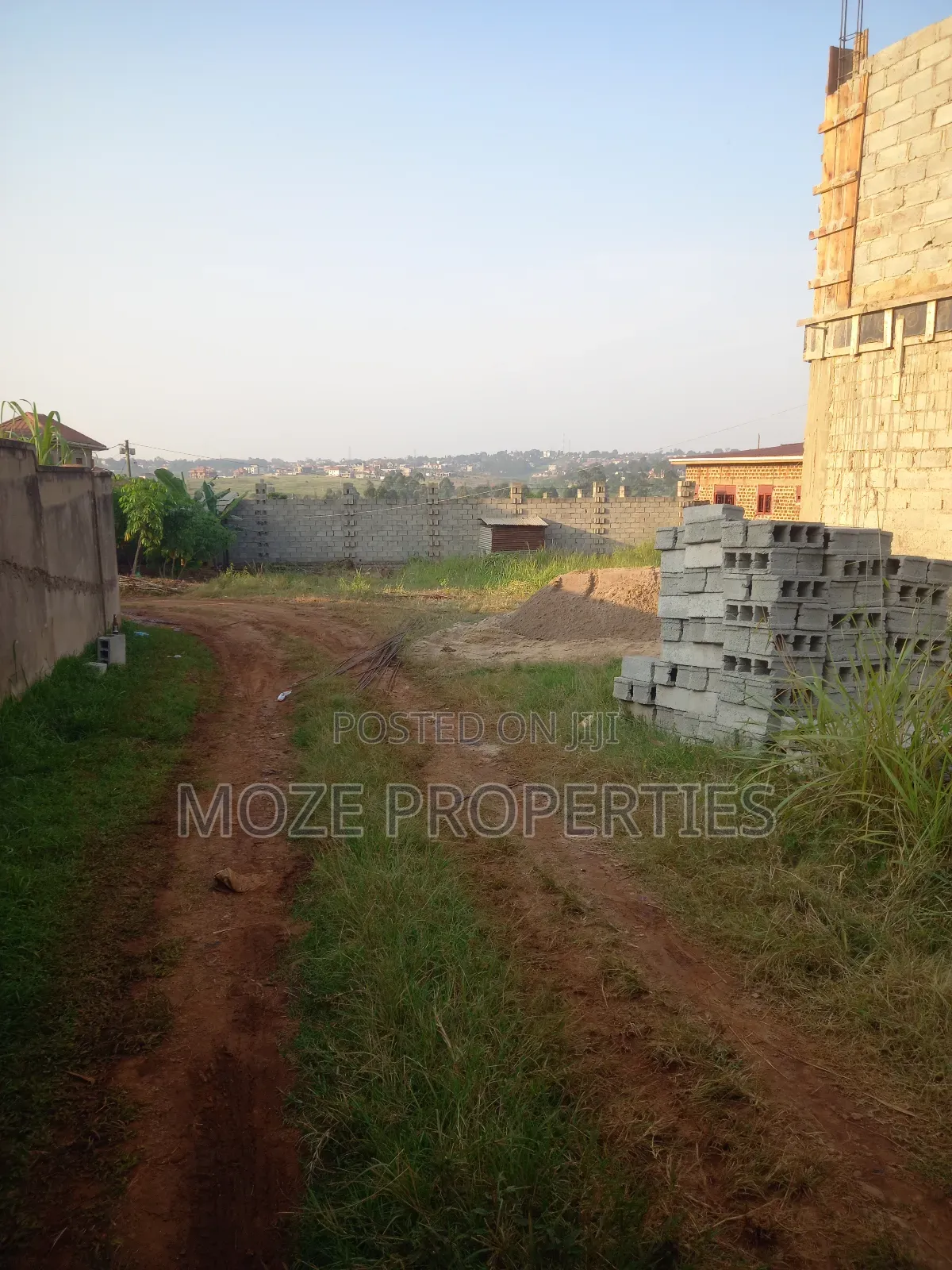 50x100 for Sale in Bweyogerere Kiwanga.