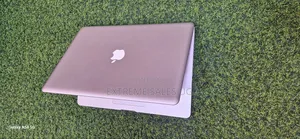Laptop Apple MacBook Pro 4GB Intel Core I5 HDD 500GB