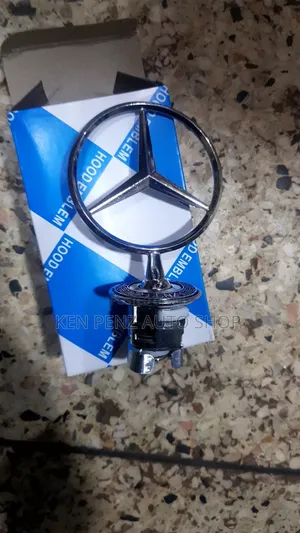 Mercedes Benz S Class Bonnet Logo