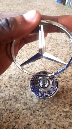 Mercedes Benz S Class Bonnet Logo