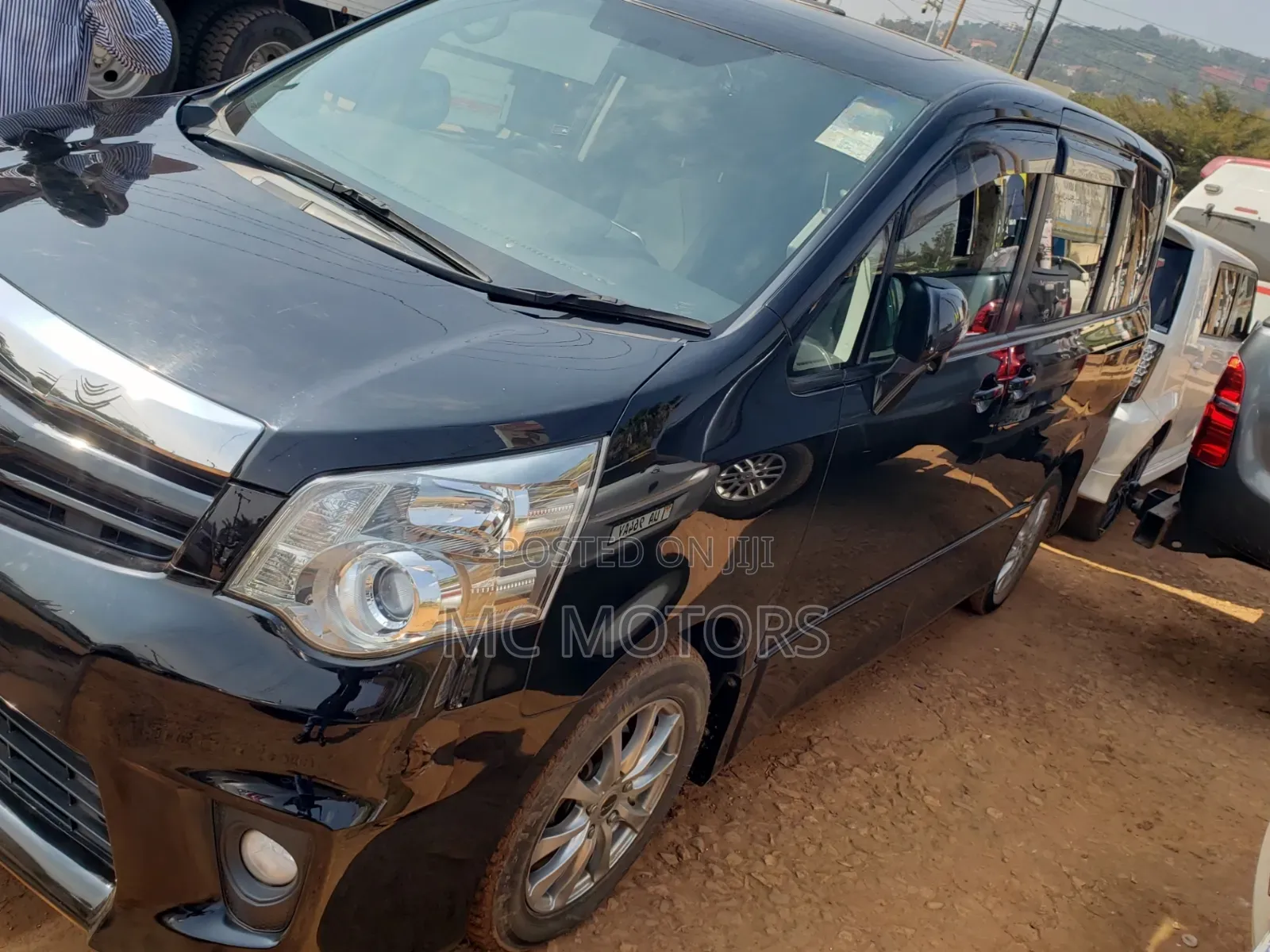 Toyota Noah 2011 Black