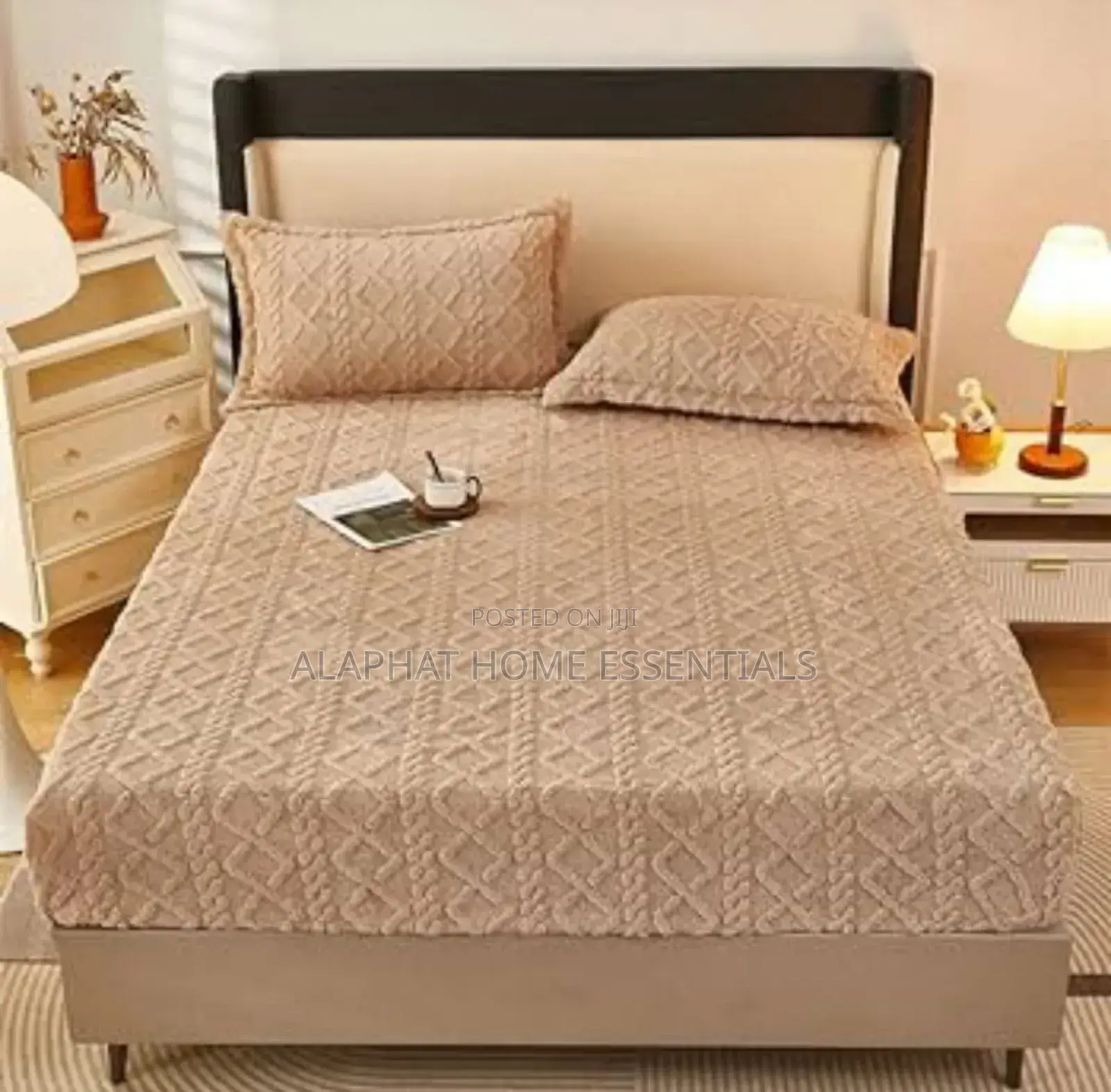 Tufted Mattress Covers*(Size 6*6)