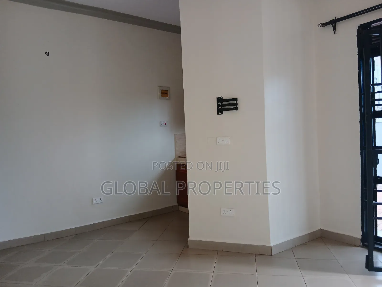 1bdrm Bungalow in Kamuli Rd, Central Division for rent