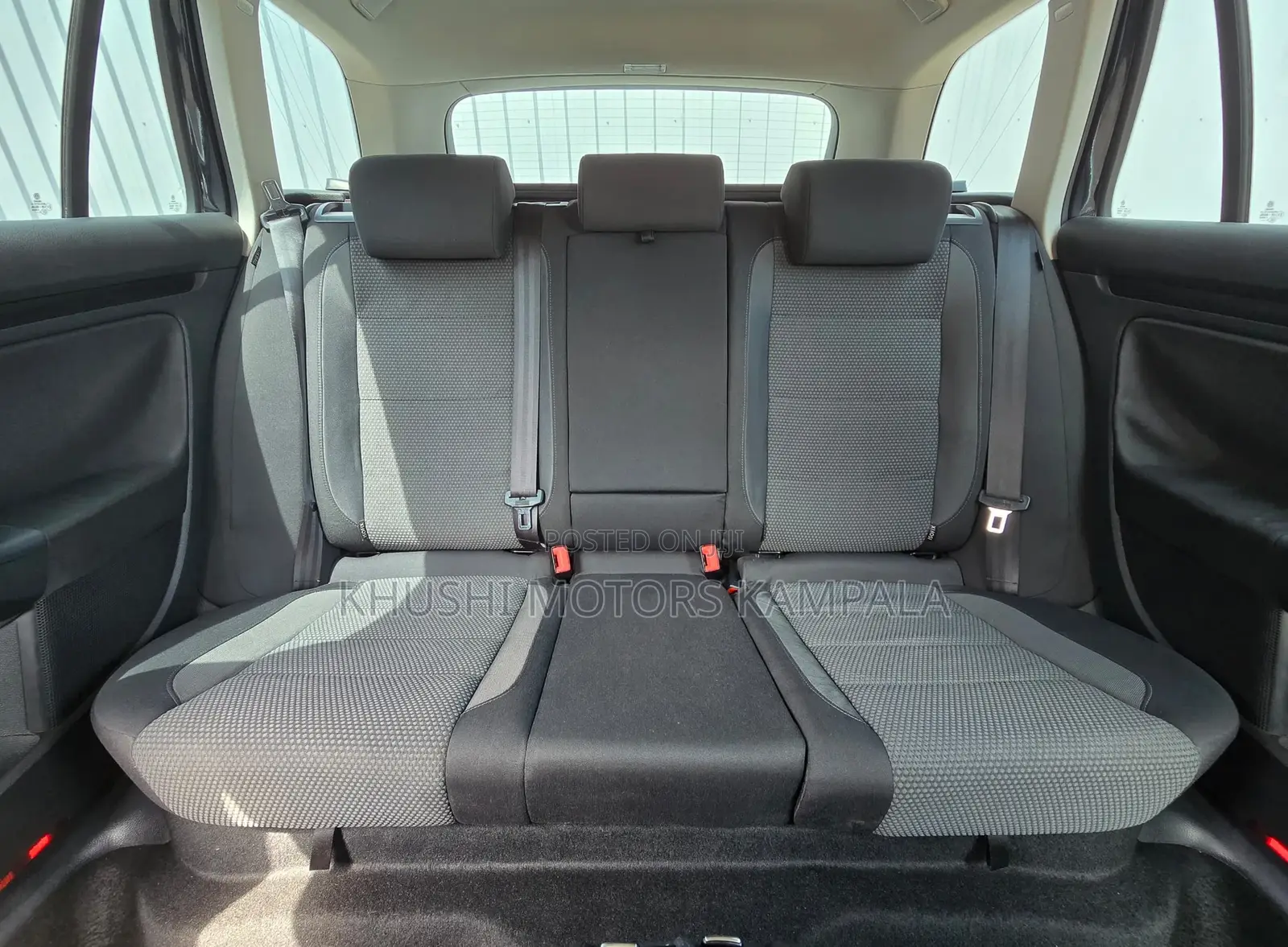 Volkswagen Golf 2010 Black