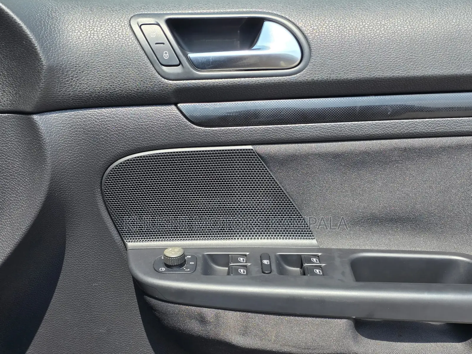 Volkswagen Golf 2010 Black