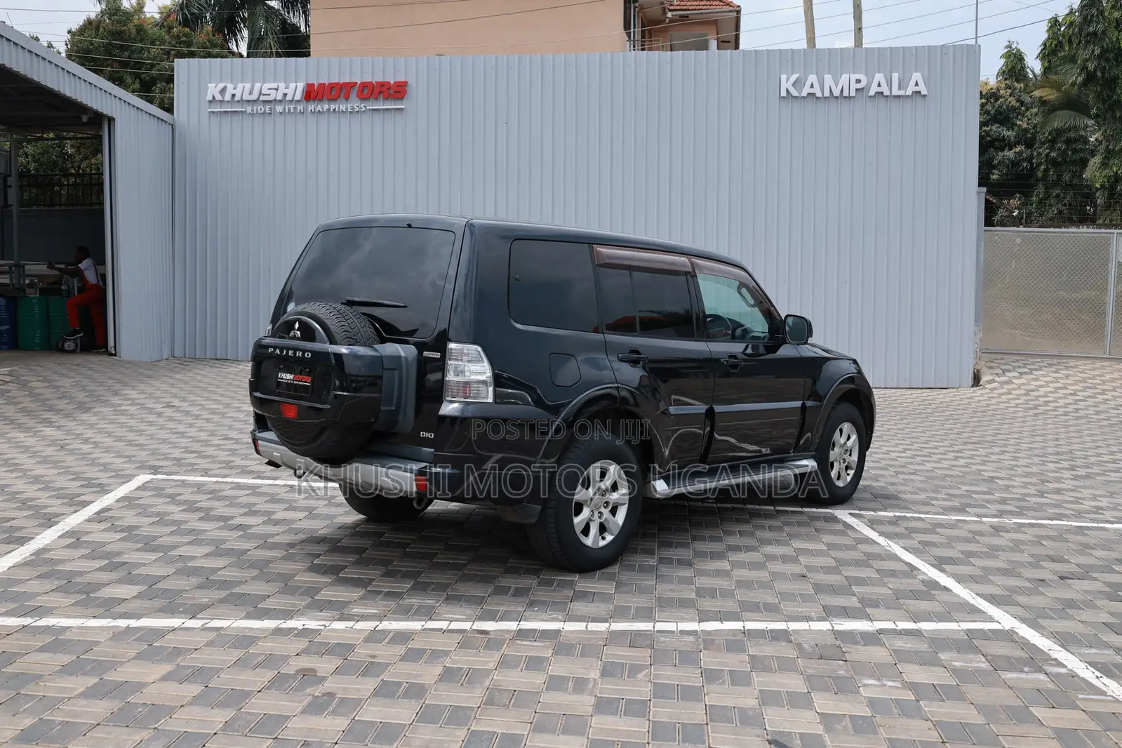 Mitsubishi Pajero 3.2 Di-Dc GLS 2010 Black