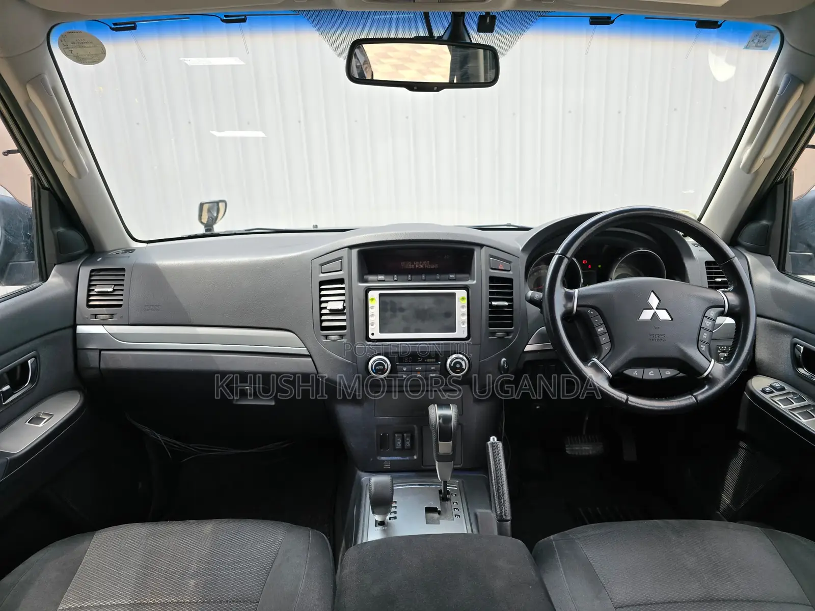 Mitsubishi Pajero 3.2 Di-Dc GLS 2010 Black