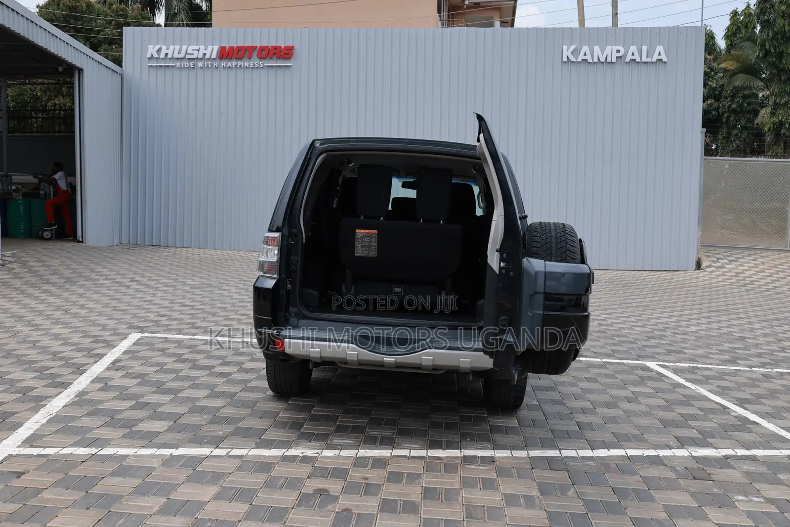 Mitsubishi Pajero 3.2 Di-Dc GLS 2010 Black
