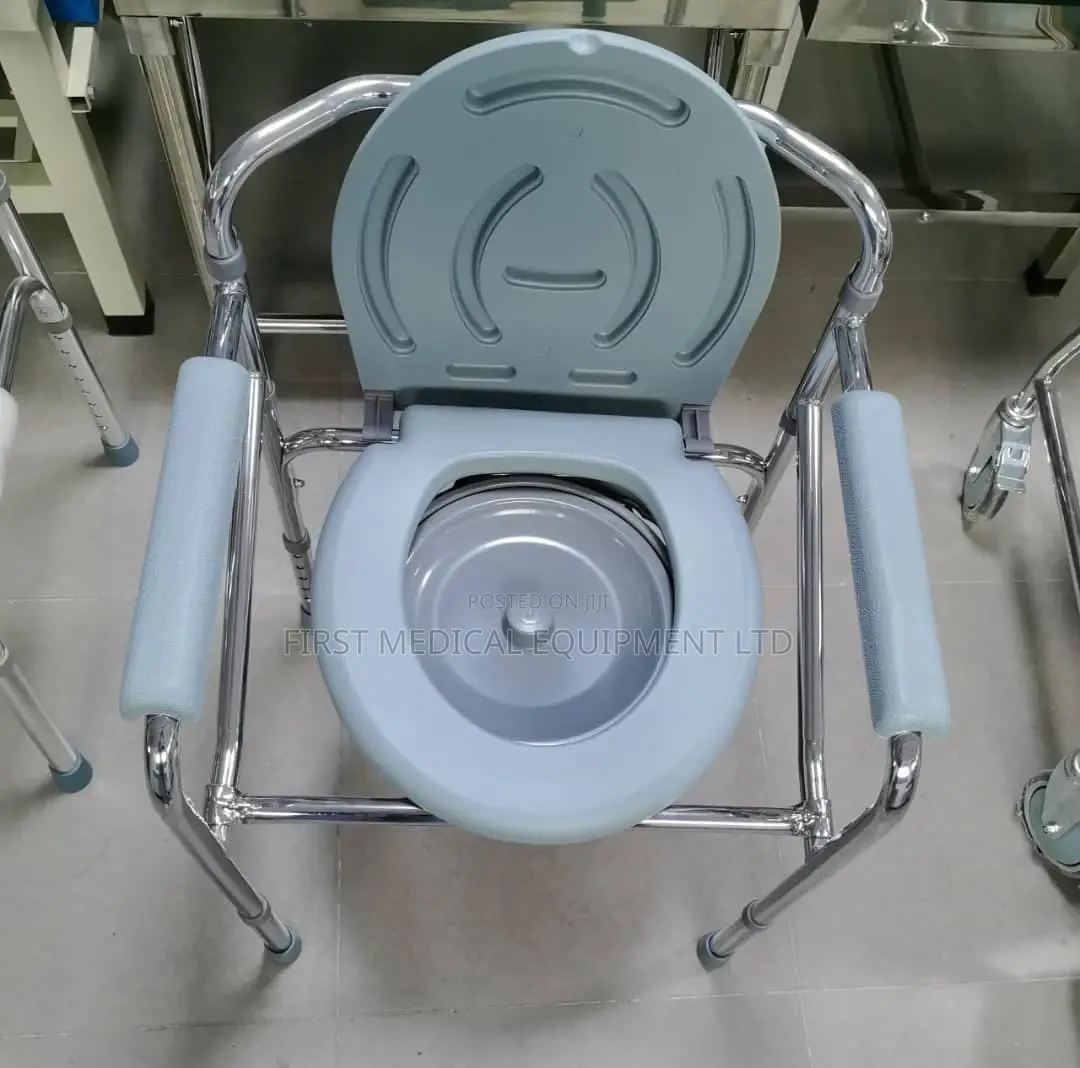 Commode Chair