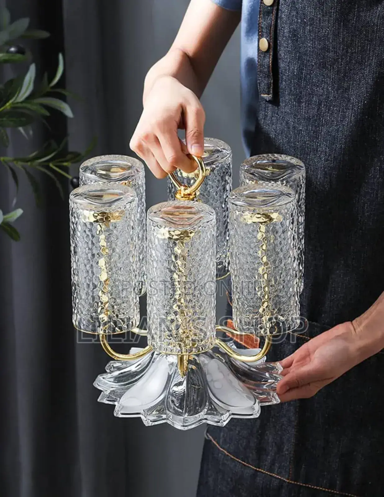 Gold/Silver Upside-Down Glass Holder
