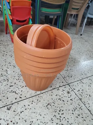 Photo - 40cm Diameter Plastic Flower Pots Round