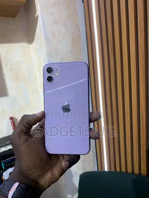 Apple iPhone 11 64 GB Purple