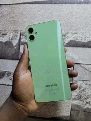 Samsung Galaxy A05 128 GB Green