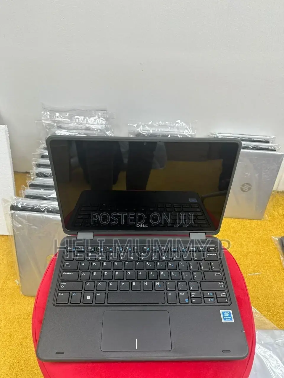 Laptop Dell Latitude 11 3190 4GB Intel Pentium SSHD (Hybrid) 128GB