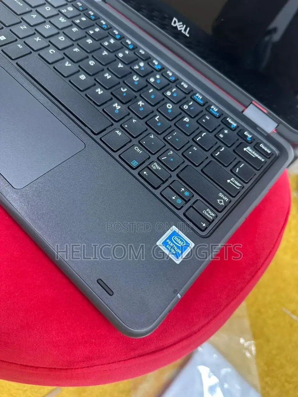 Laptop Dell Latitude 11 3190 4GB Intel Pentium SSHD (Hybrid) 128GB