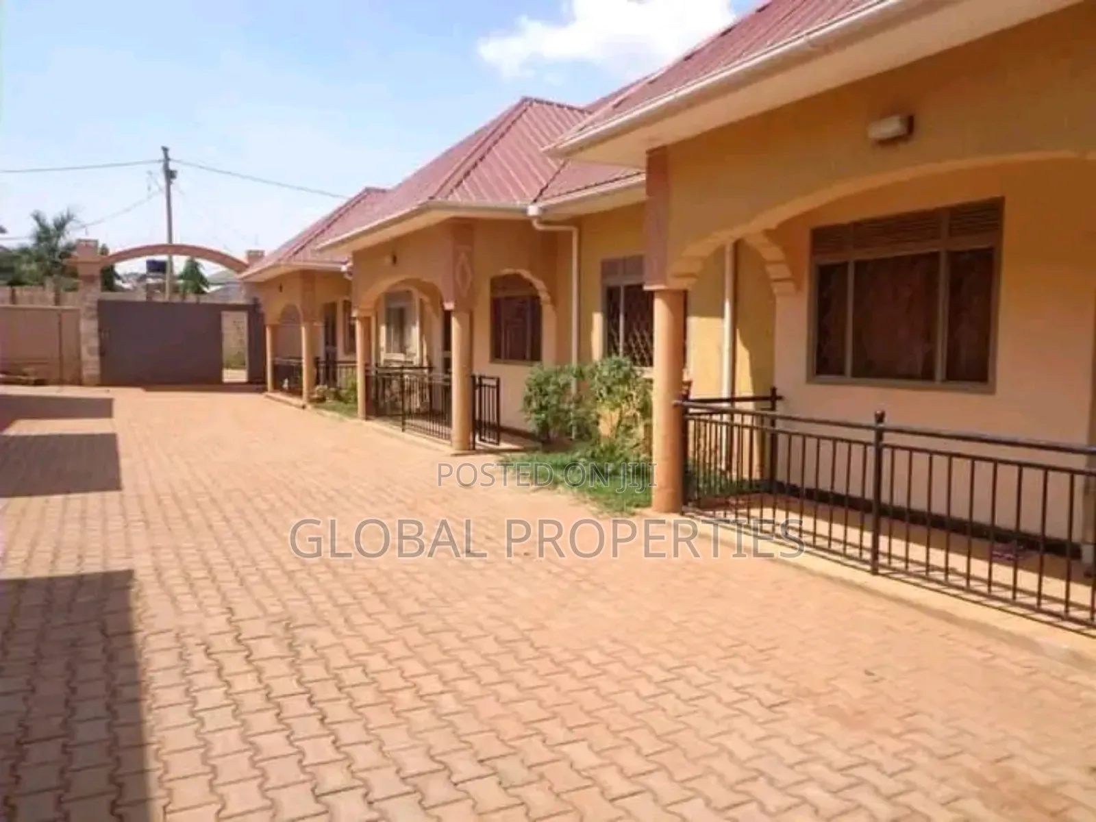 2bdrm Bungalow in Bweyogerere, Central Division for rent