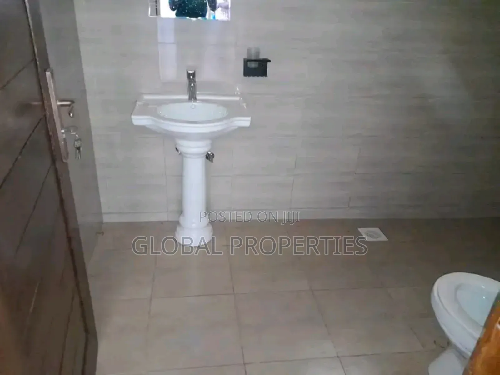 2bdrm Bungalow in Bweyogerere, Central Division for rent