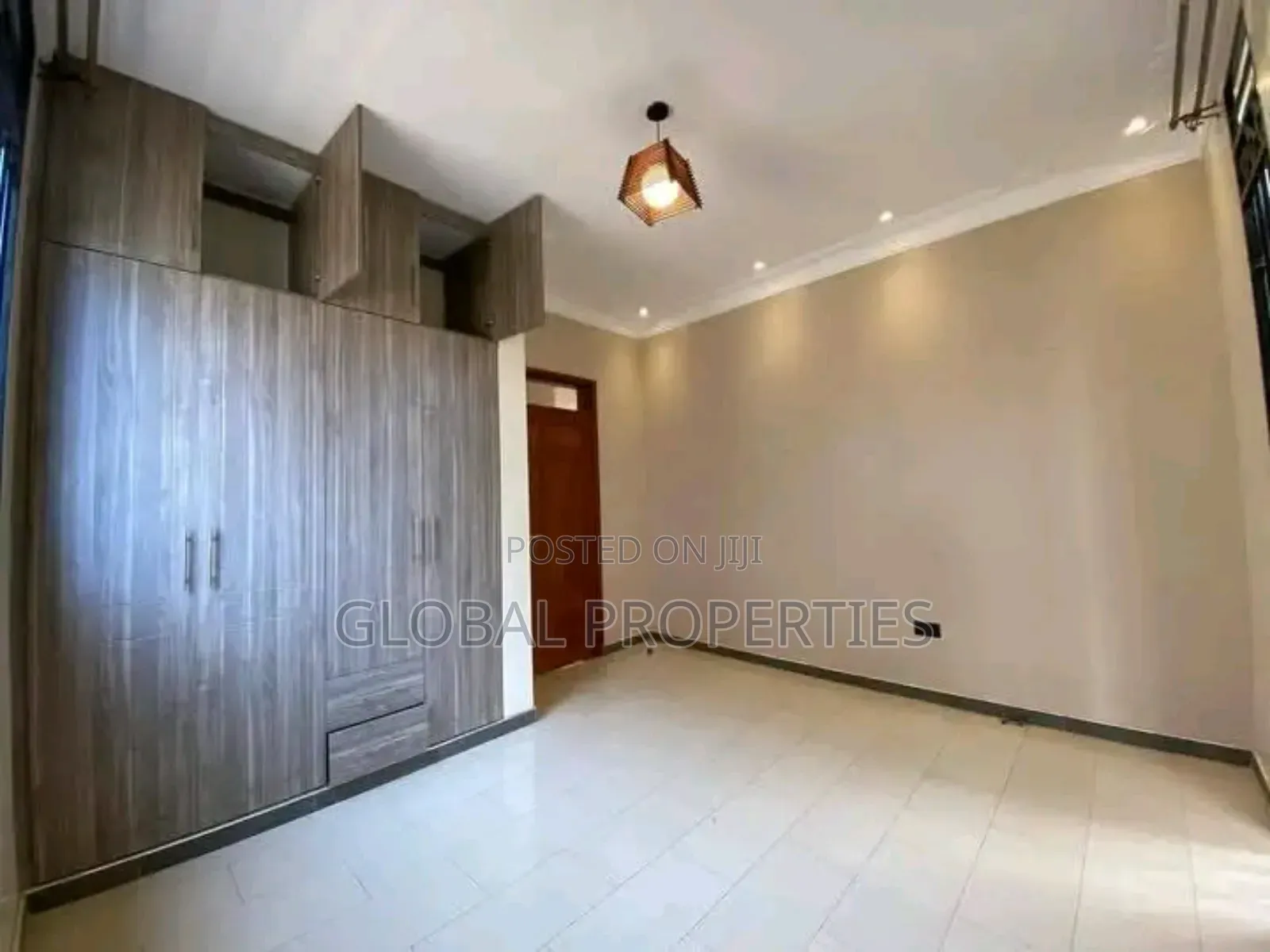3bdrm Apartment in Mbalwa, Central Division for rent
