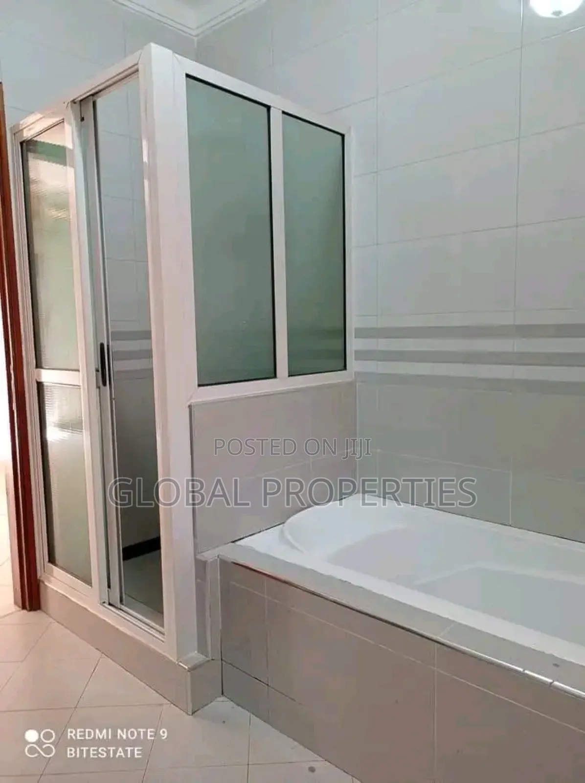 3bdrm Apartment in Mbalwa, Central Division for rent