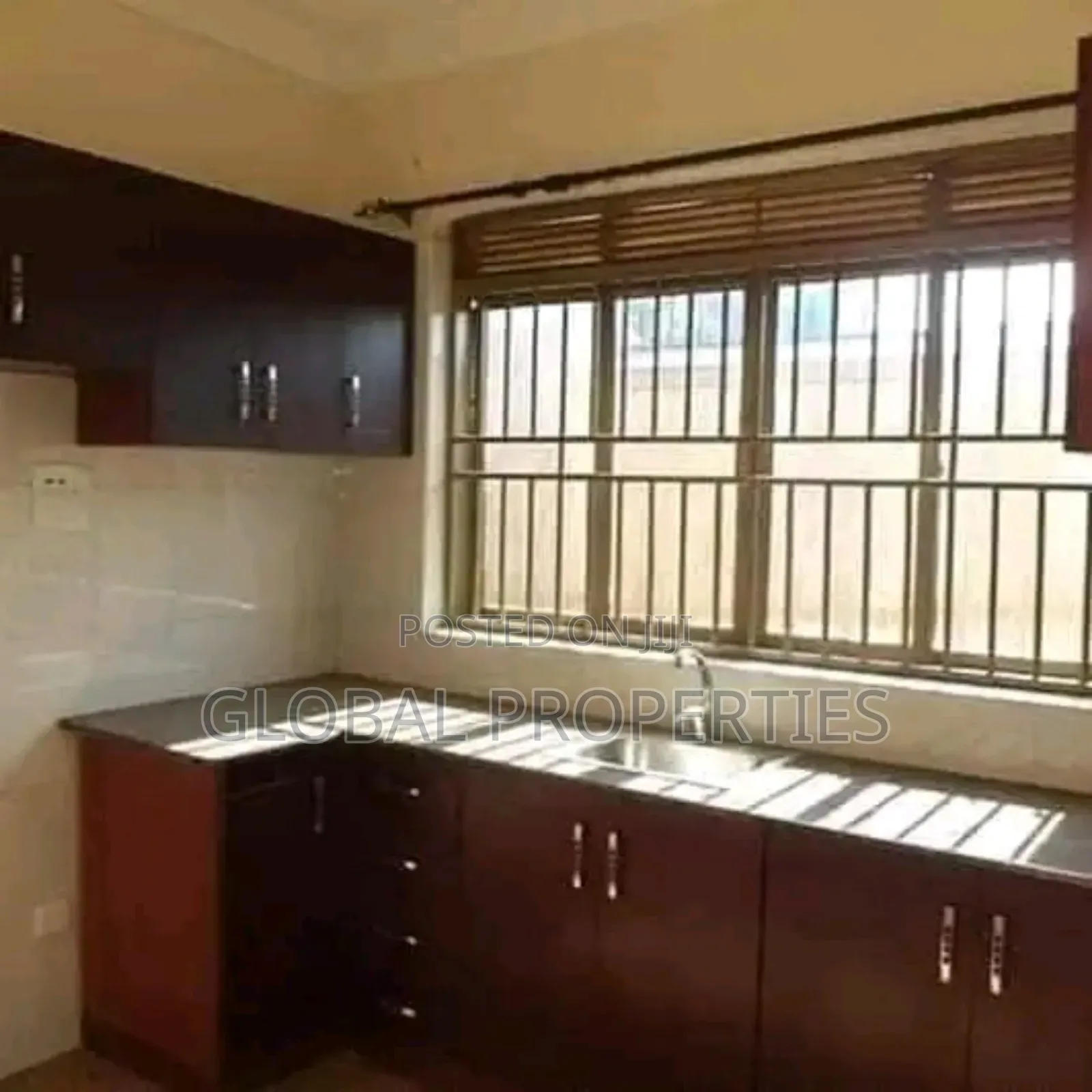 2bdrm Bungalow in Nkonzi  Estate, Central Division for rent