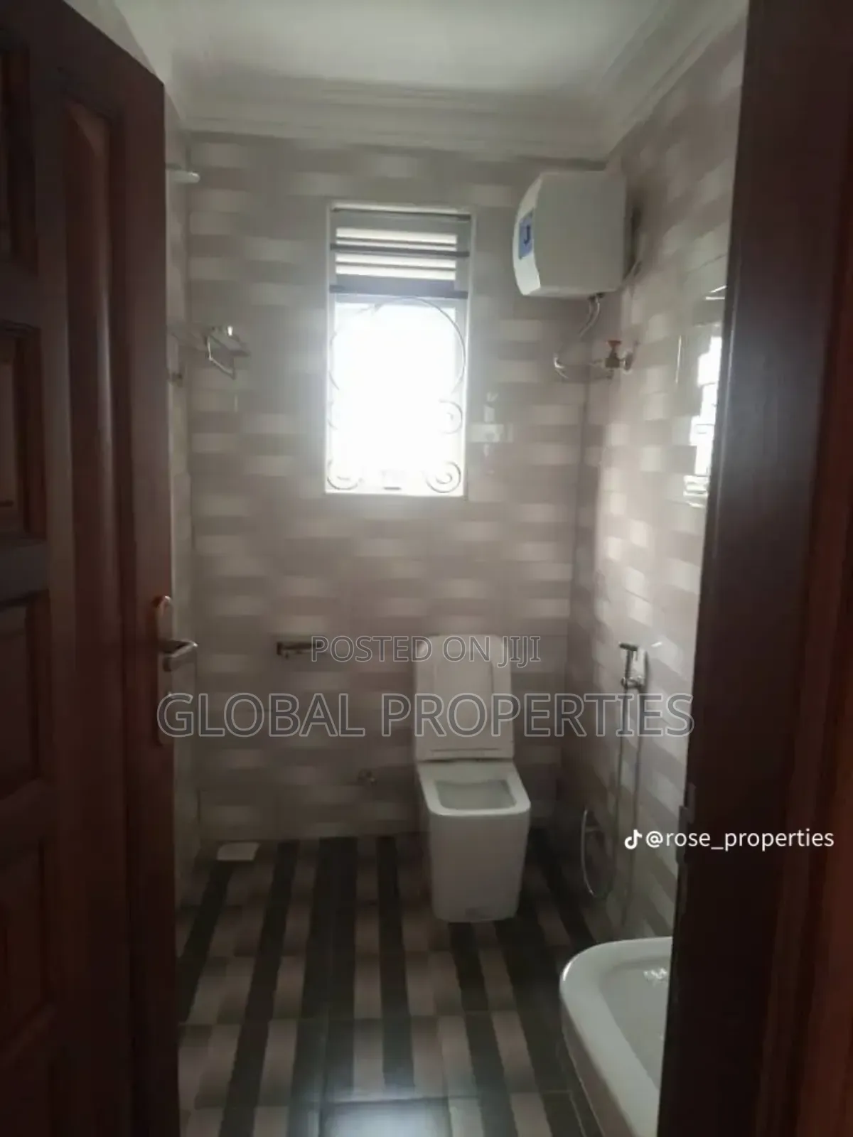 2bdrm Bungalow in Bweyogerere Mbalwa, Central Division for rent