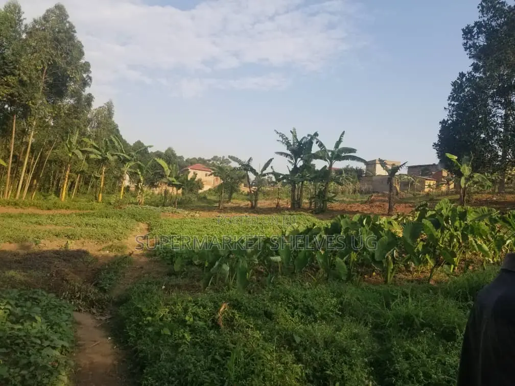 Commercial Land 5acrs on Sale in Bweyogerere Welspring 1.7m