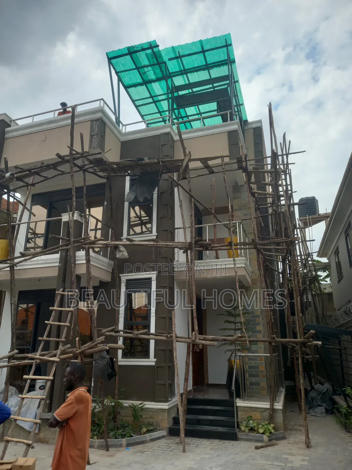 Furnished 5bdrm Duplex in Kira, Central Division for sale