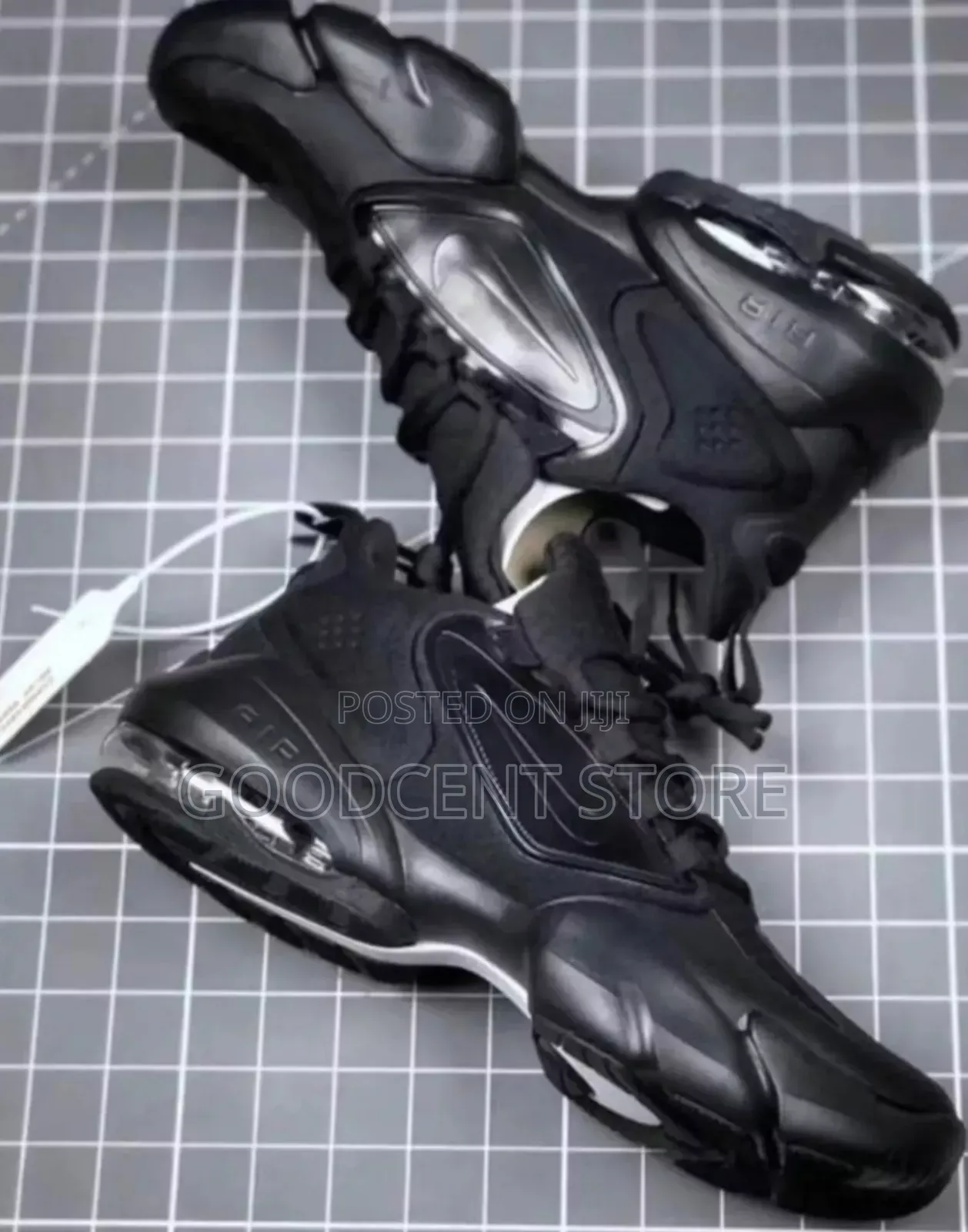 Nike Savage Shoes/Men Sneakers