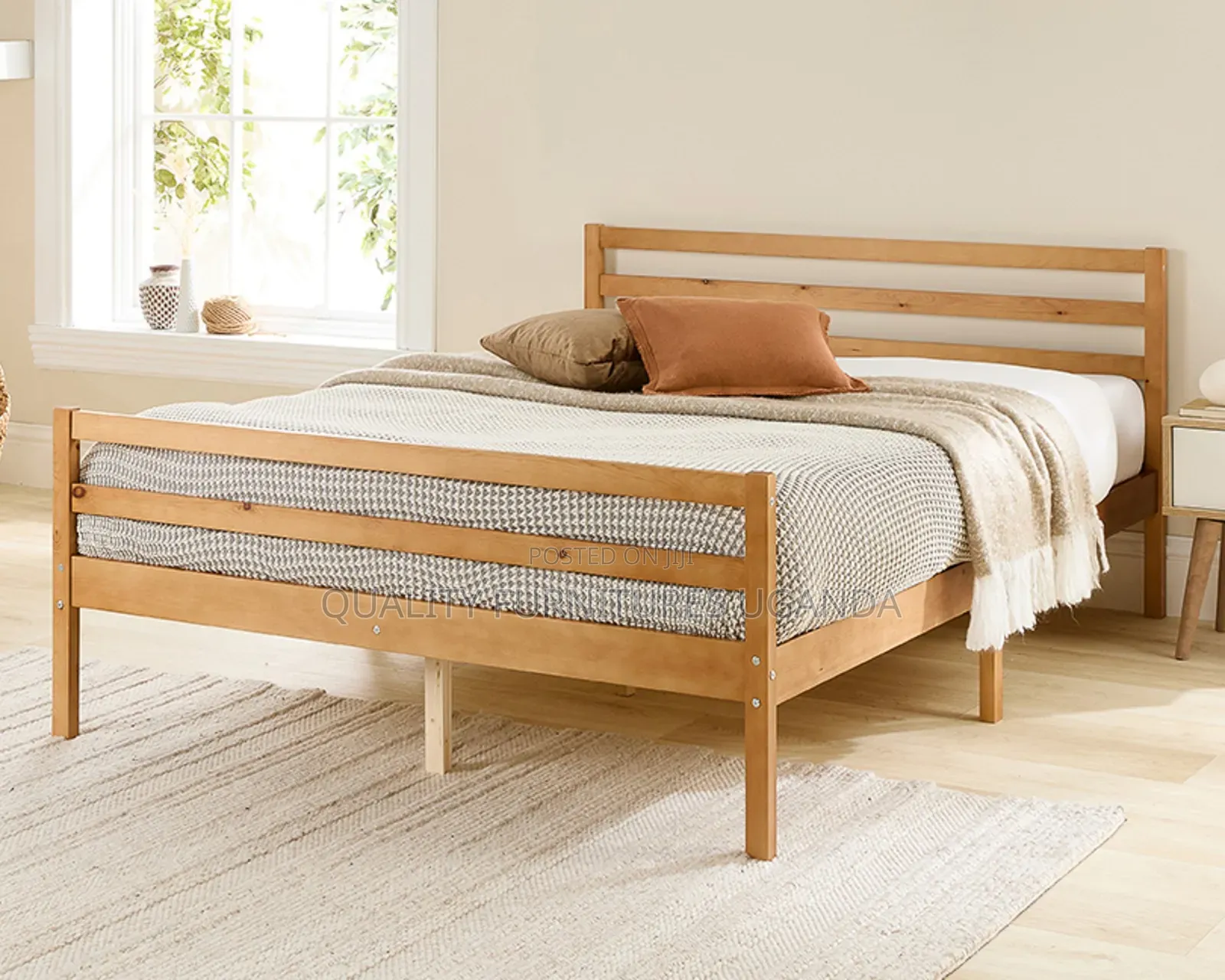 Wooden Varnished Bed in 5x6