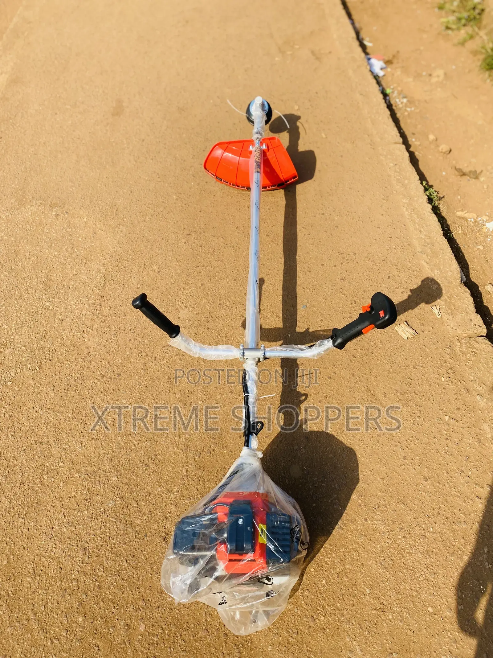 Fire Fire / Mitsubishi/ 520cc / Lawmmower/ Grass Cutter /Bru