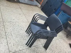 Heavy Class Plastic Chairs