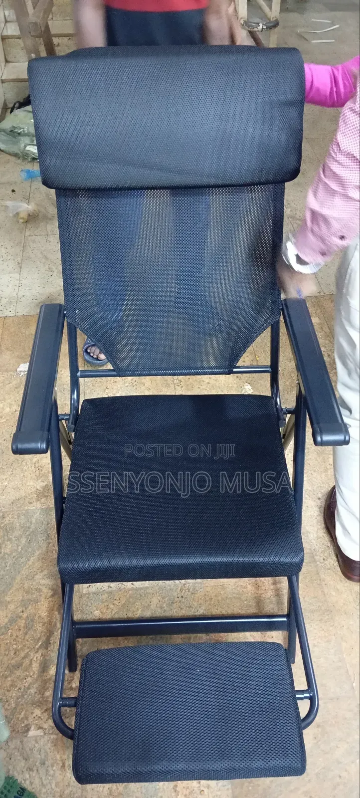 Foldable Ergonomic Office Chair With Recliner and Footrest