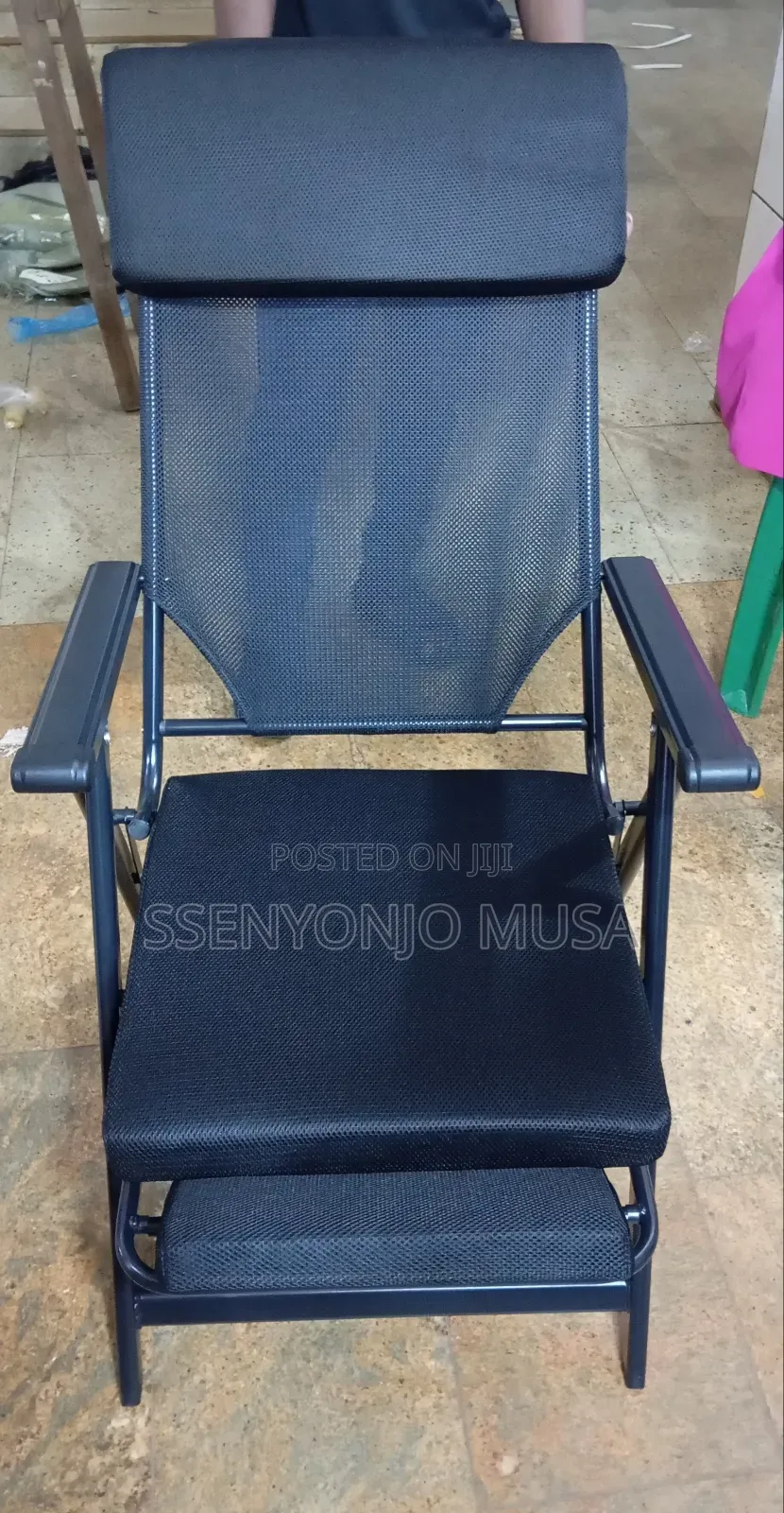 Foldable Ergonomic Office Chair With Recliner and Footrest